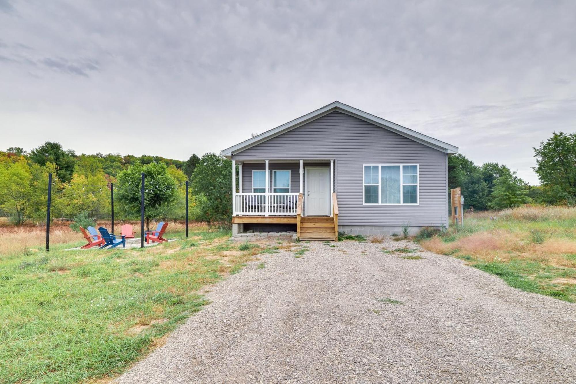 Family Home In Rapid City About 4 Mi To Torch Lake! Exterior foto